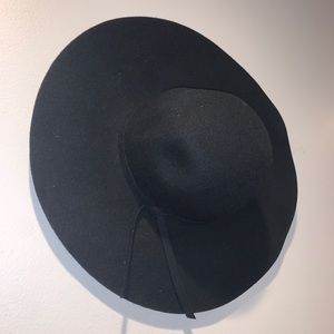 Black felt hat